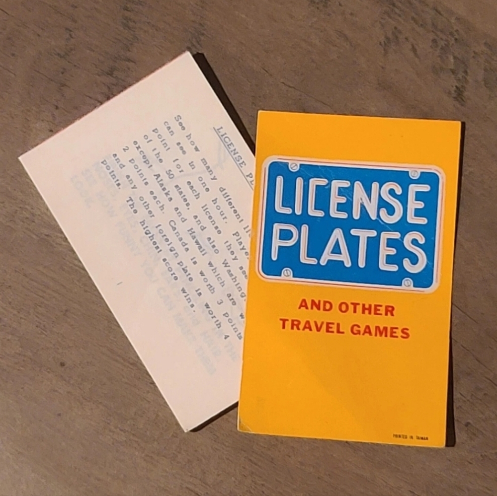 Vintage Miniature Booklet License Plates and Other Travel Games [Read Details]
